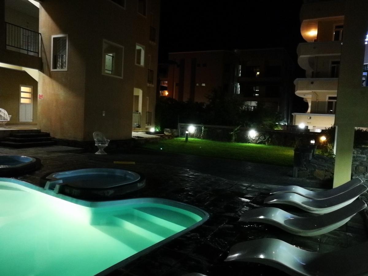 Rayon Vert Bleuphorie Beach Apartment Flic en Flac Экстерьер фото